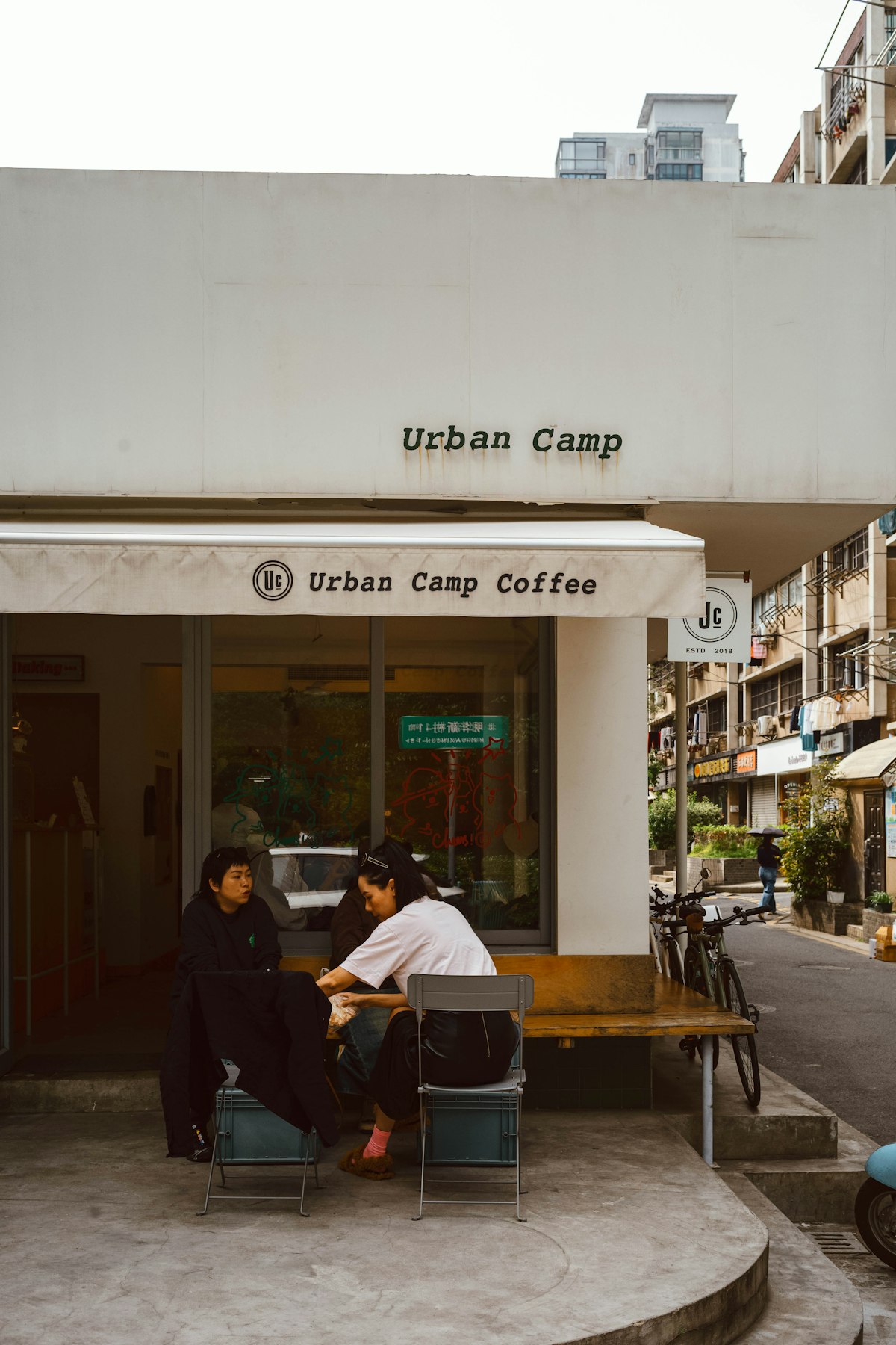 Clients in conversation over coffee